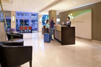 Holiday Inn Hotel & Suites Vancouver Downtown image 2
