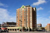 Holiday Inn and Suites Winnipeg Downtown image 10