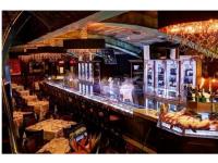 La Queue de Cheval Steakhouse & Raw Bar image 3