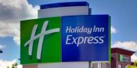 Holiday Inn Express & Suites Kelowna - East image 2