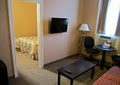 Econo Lodge image 4