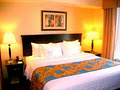 Fairfield Inn & Suites Kelowna image 4