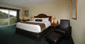 Inn on Long Lake - Hotel Accommodations in Nanaimo image 4
