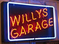 Willy's Garage logo