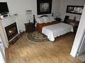 1875 A Charters Inn Bed & Breakfast Midland Ontario image 3