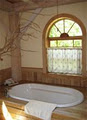 Lake Aylmer Cottage Spa image 6