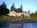 Lodge at Weir's Beach logo