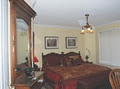 Qualicum House Bed and Breakfast image 5