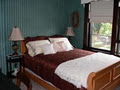 Queens Landing Guest House image 6