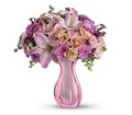 Town & Country Flowers and Gifts logo