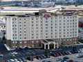 Hampton Inn & Suites By Hilton Toronto Airport image 2
