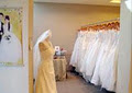 Vivi Bridal Gowns & Photography Services logo