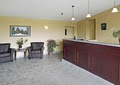 Econo Lodge image 4