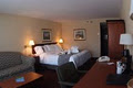 Windsor Riverside Inn image 4