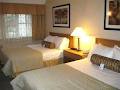 BEST WESTERN PLUS Emerald Isle Motor Inn image 2