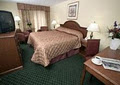 Comfort Inn Fallsview image 3