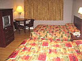 Pari's Accommodation Cheap Motels image 2