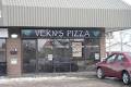 Vern's Pizza logo