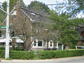 McMaster Students - Rent Student House Housing Rentals 5 6 7 Bedroom Houses logo