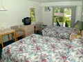 Summerland Motel image 4
