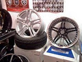 Maxim Wheels & Tires logo